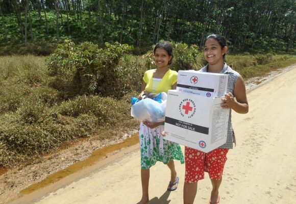 Continuous support to people affected by floods in Kalutara