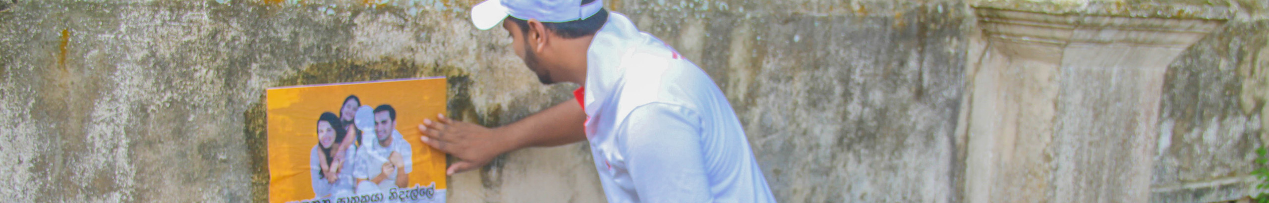 Cleaning Colombo to eradicate dengue and to raise awareness on the epidemic