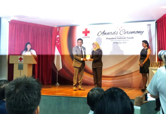Sri Lanka Red Cross receives prestigious Singapore Red Cross Outstanding Service Award