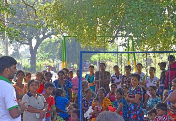 Sri Lanka Red Cross Society continues to provide support to the people affected by recent floods
